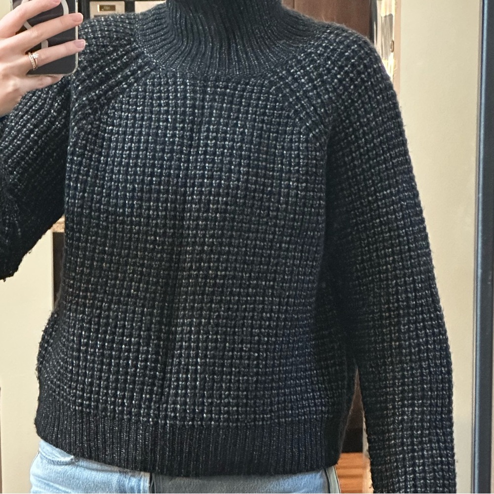 Aritzia Wilfred Alpaca/Wool/Cotton sweater - Picture 2 of 5